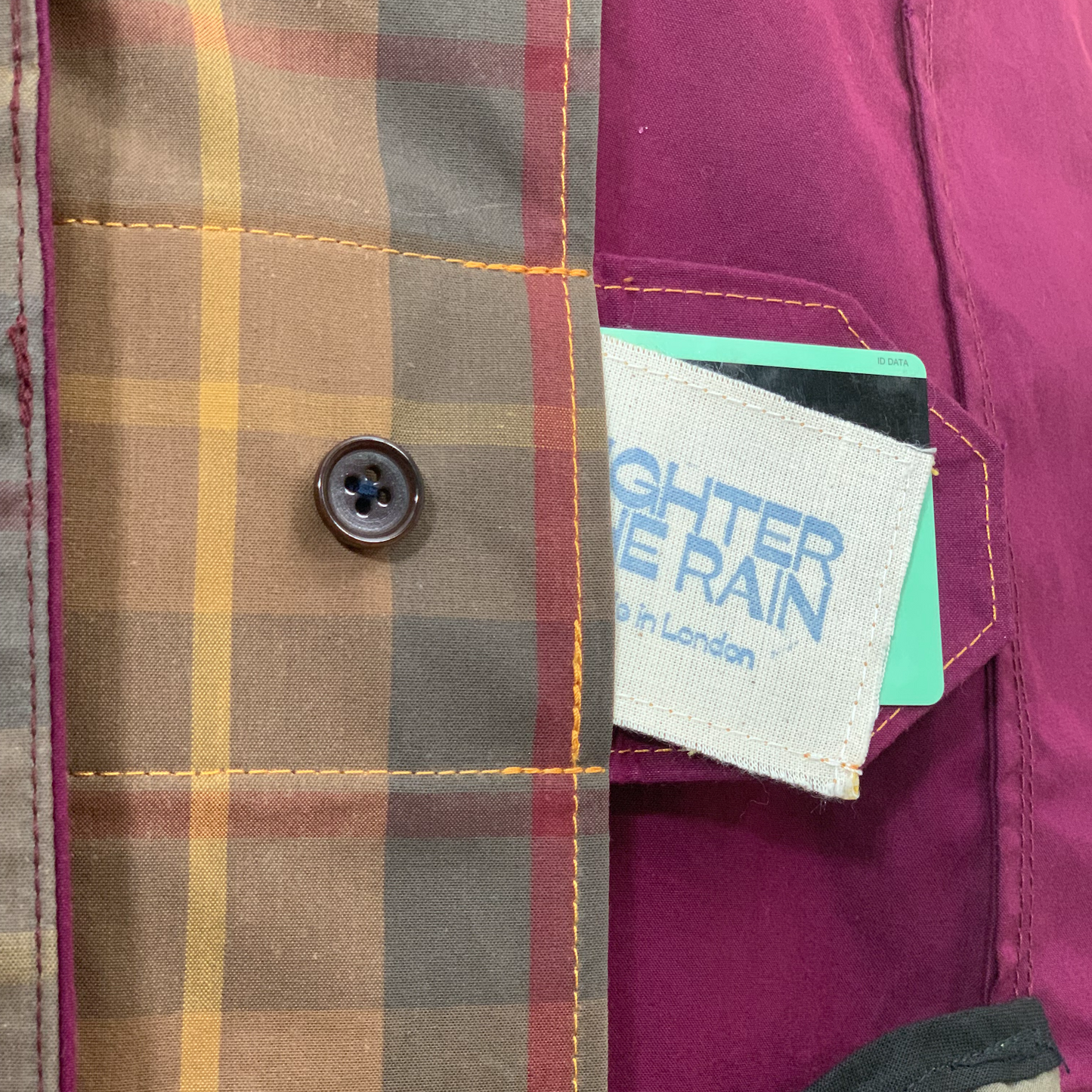 LR Genderless Signature Cape - Wine/Hunter Tartan