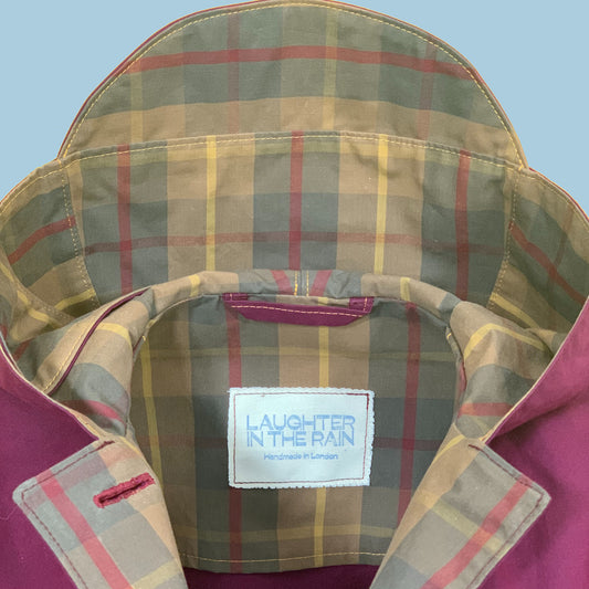 LR Genderless Signature Cape - Wine/Hunter Tartan