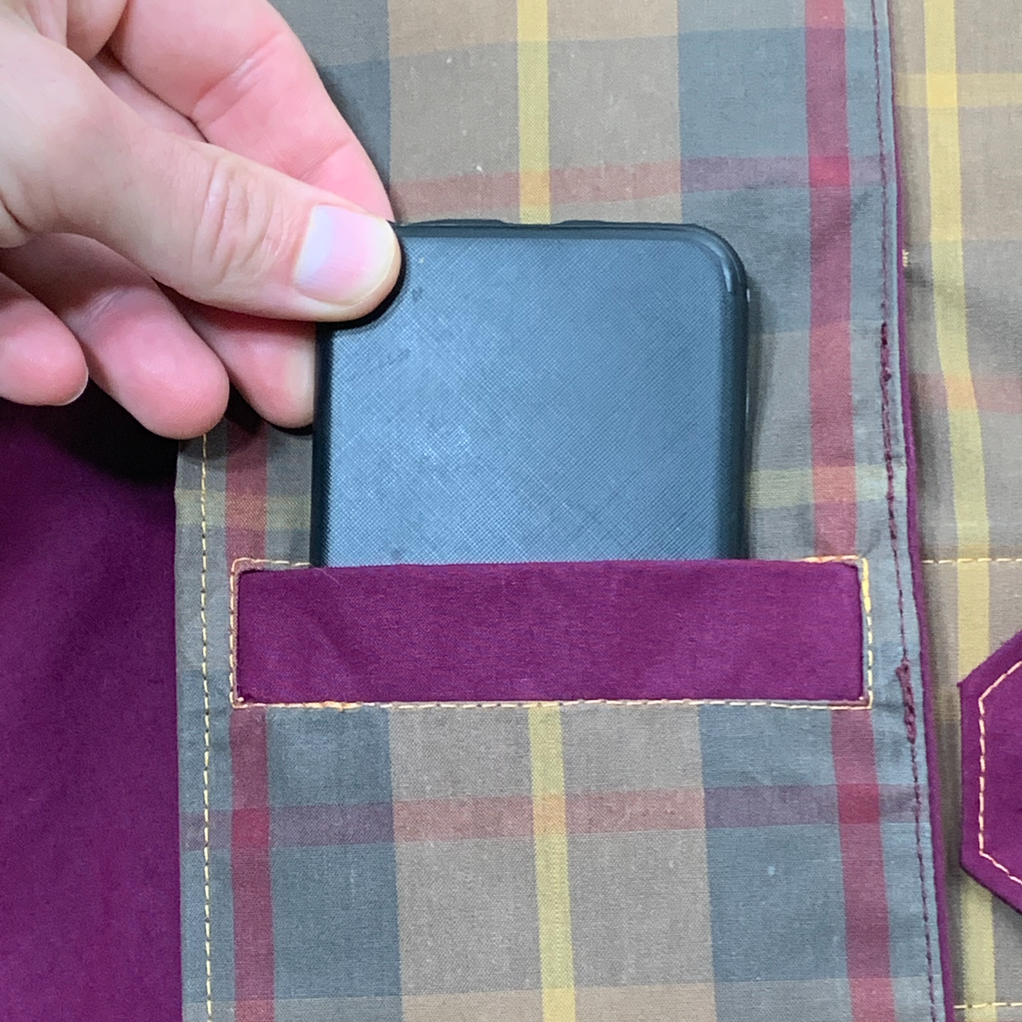 LR Genderless Signature Cape - Wine/Hunter Tartan