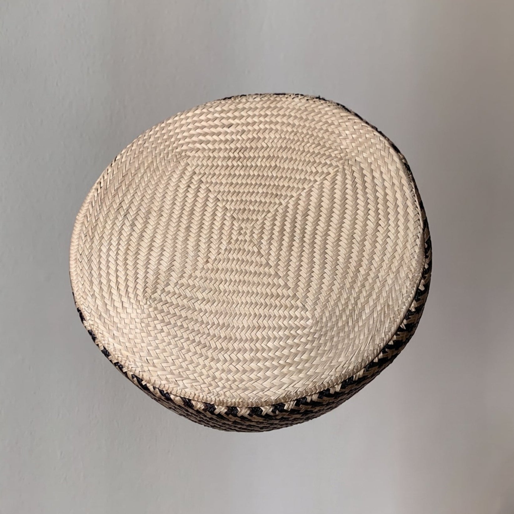 Buntal straw beret two tone beige and navy blue